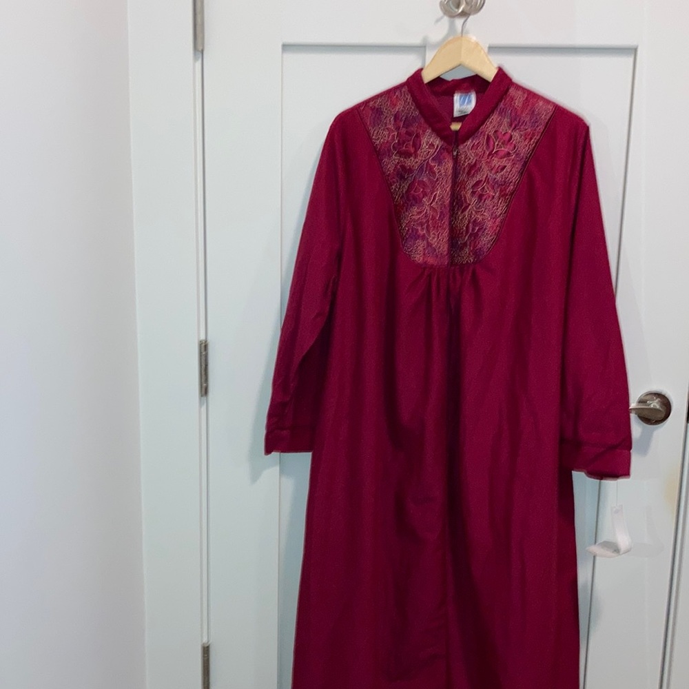 Women’s NWT cranberry caftan. Pure Luxury.